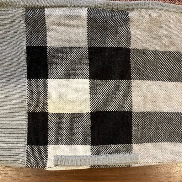 NEW!  Burberry Check Knit Zip-Up Hoodie 6Y - Picture 11 of 11